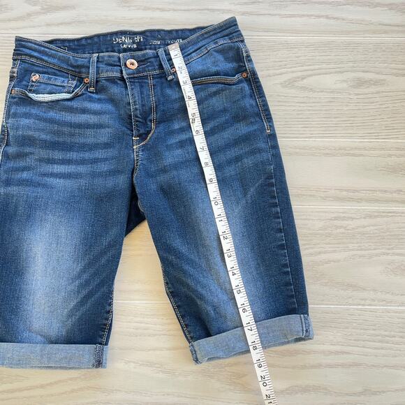 Levi’s Denizen Women’s Size 6 Blue Modern Skinny Denim Shorts - Picture 4 of 8